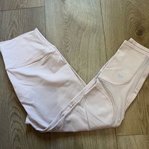 ALO 💗 pink + mesh leggings